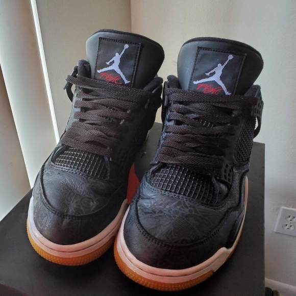 Air Jordan Retro 4 - Picture 5 of 6